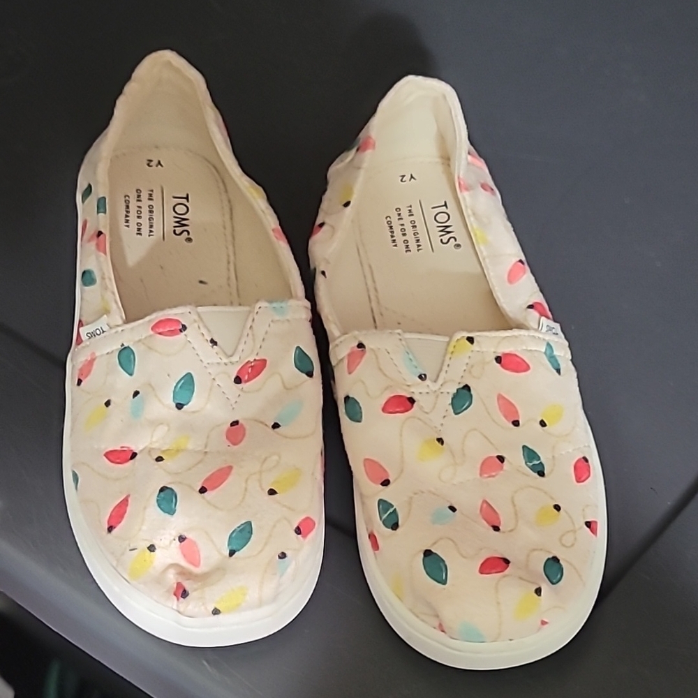 TOMS CHRISTMAS Kids' Multicolor Slip-On Shoes SIZE 2 girls